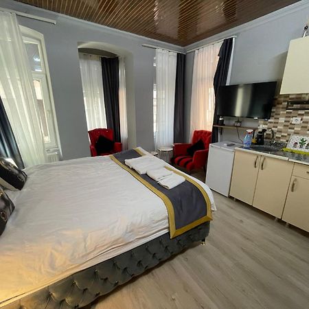 Nefti Red Suite Istanbul Exterior photo